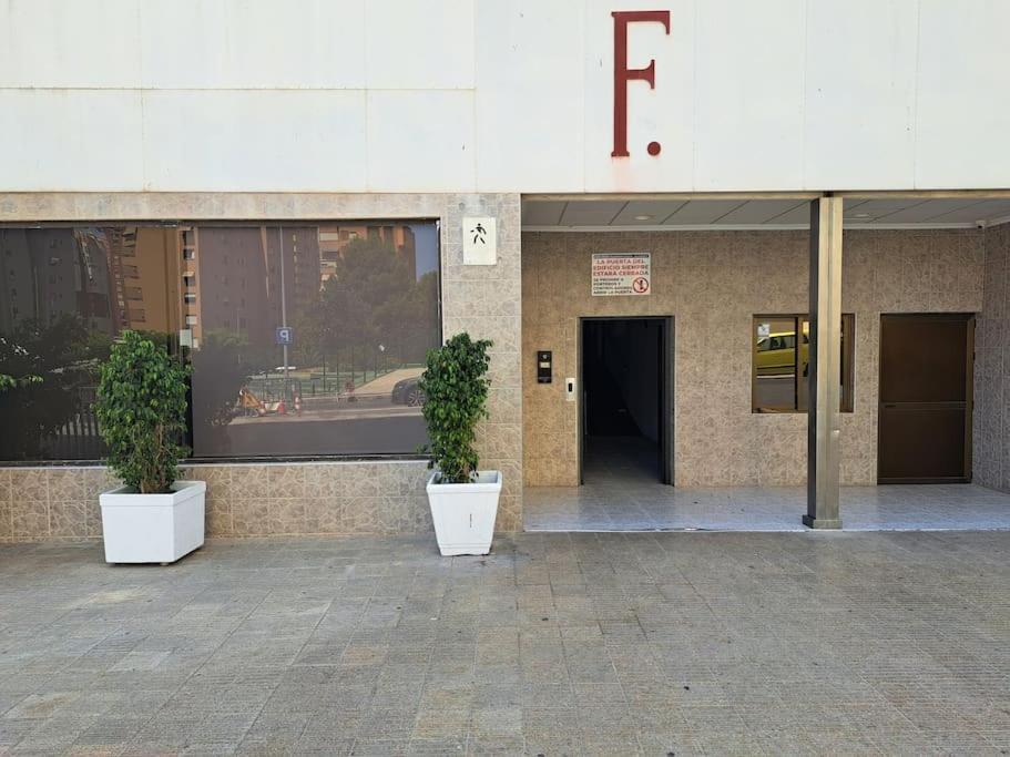 Cozy Studio With Sea View Apartamento Benidorm Exterior foto